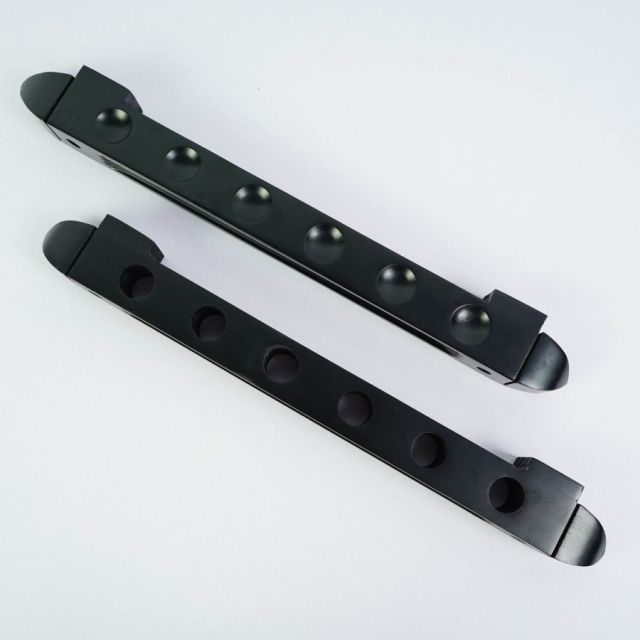 GR8 Billiards Wall Cue Rack 6 Cues Black