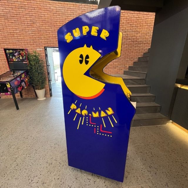 Stand Up Arcade Machine Pacman 3300 Game - Pandora&#039;s Box EX