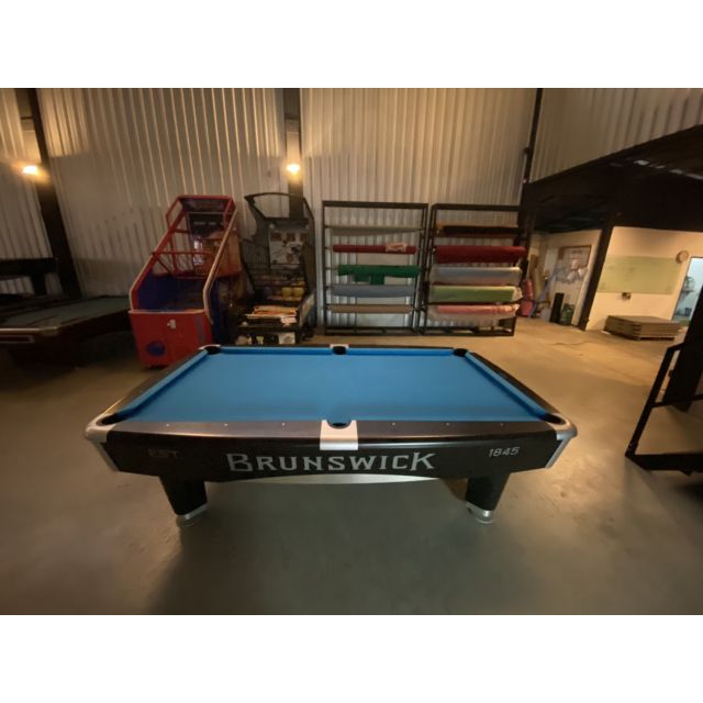 Brunswick Metro 9ft. Pool Table (Reconditioned Table)