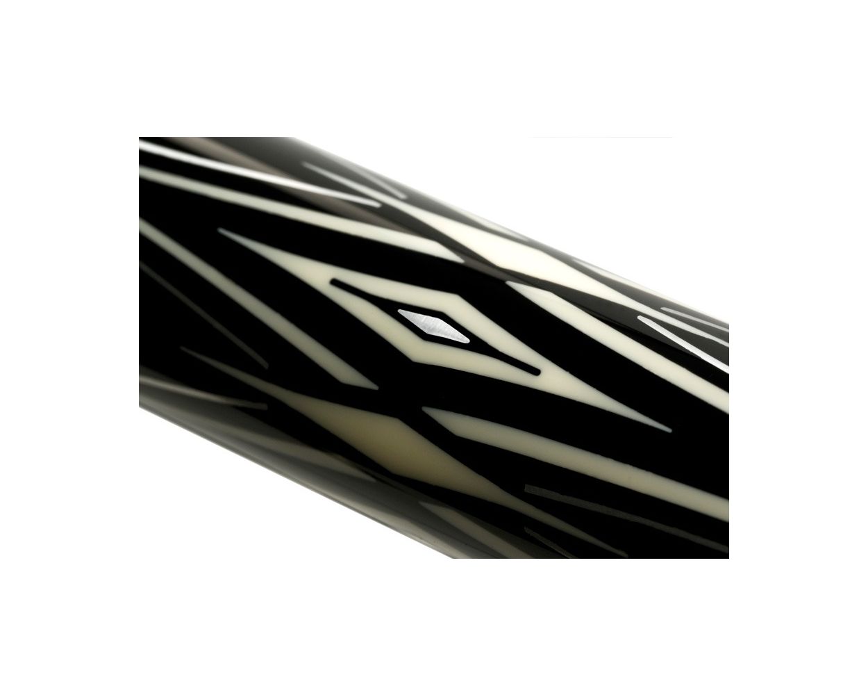 Predator Blak 3-4 Pool Cue | Thailand Pool Tables