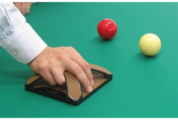 How to maintain my pool table cloth / felt