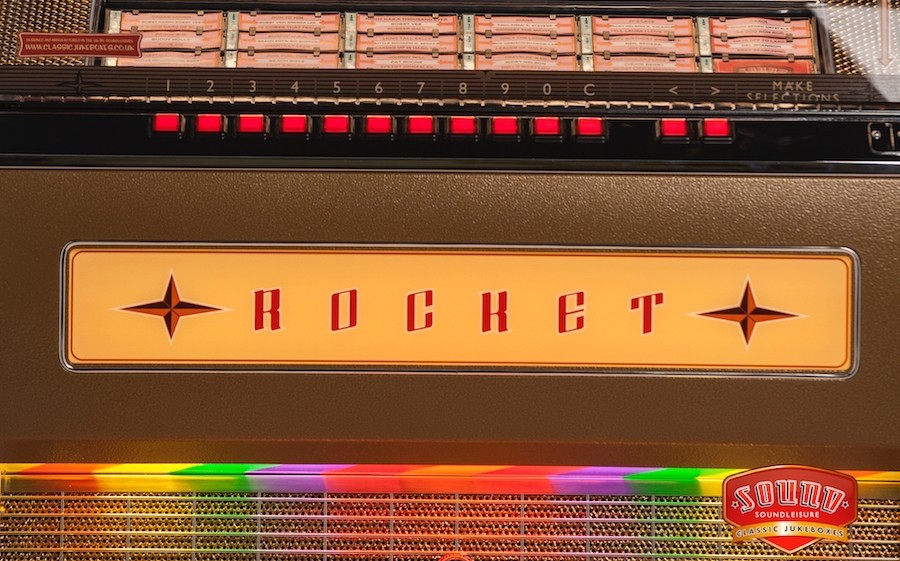 sound leisure vinyl rocket jukebox